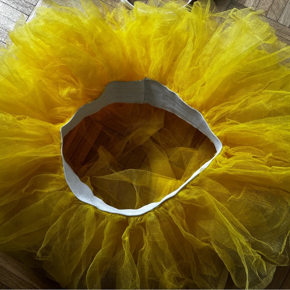 Belle, Beauty and the Beast. - Picture 2 of 9